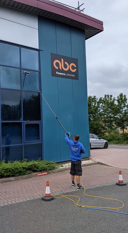 commercial window cleaners